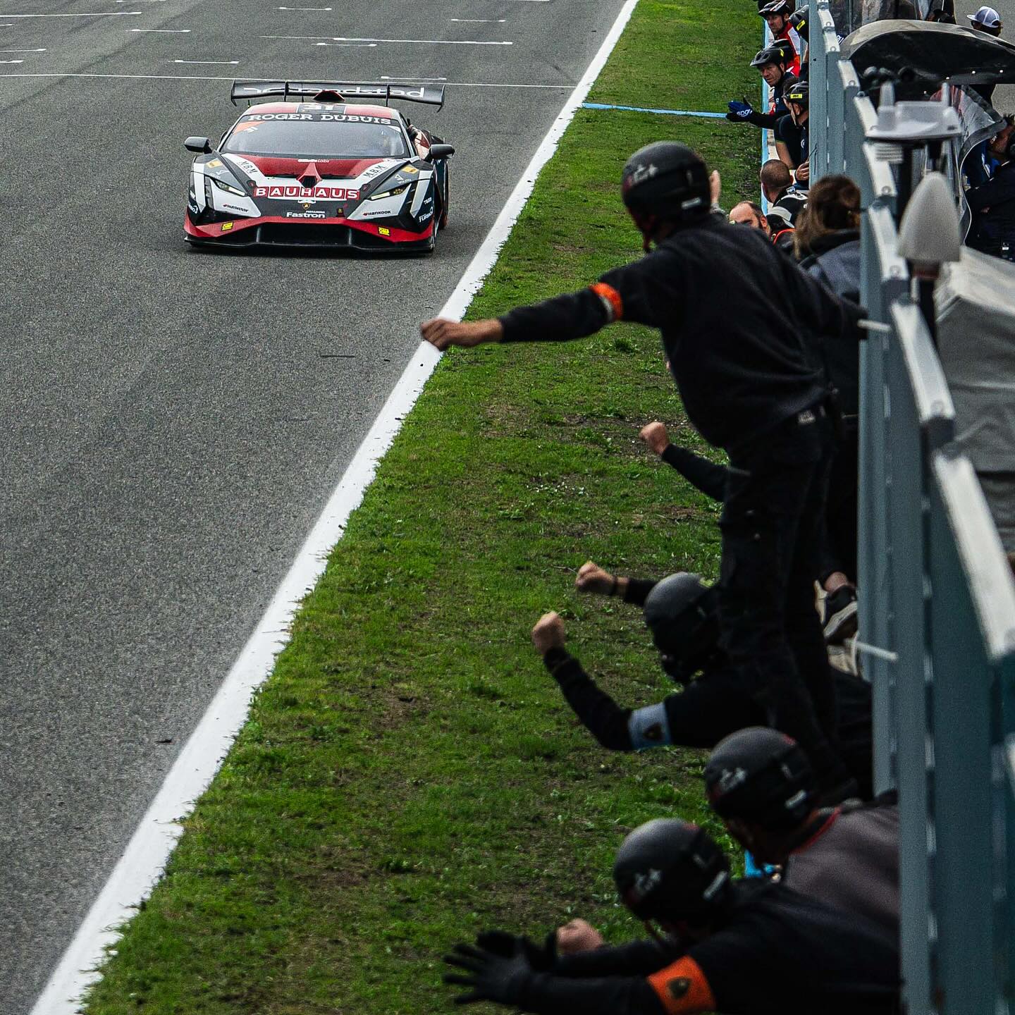 Jerez - Target Racing conquista il titolo team nel Super Trofeo Lamborghini Europa